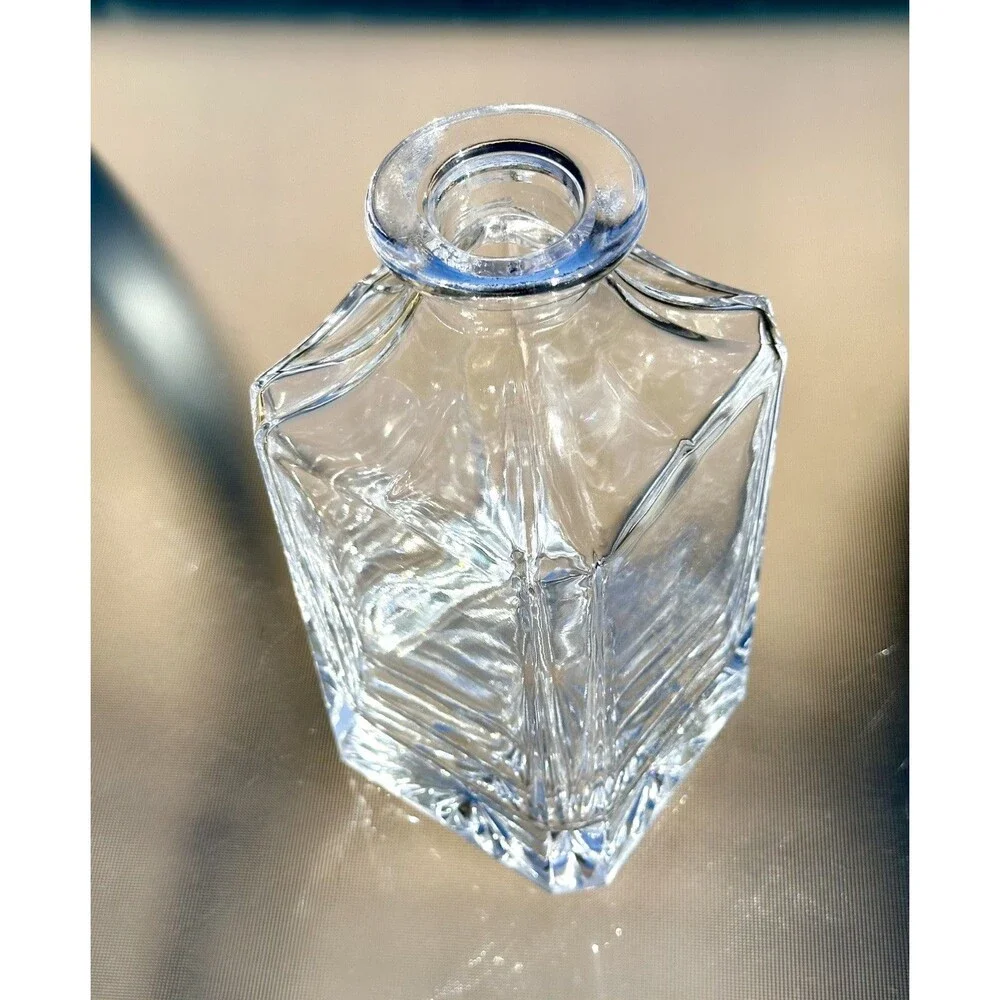Vintage Clear Crystal Glass Liquor Whiskey Decanter Diamond Stopper Heavy 8 3/4